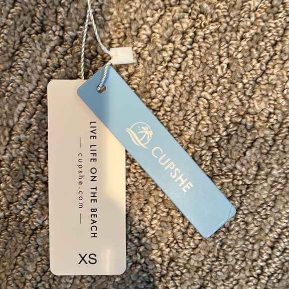 BNWT Cupshe One Piece Swimsuit - Picture 8 of 10